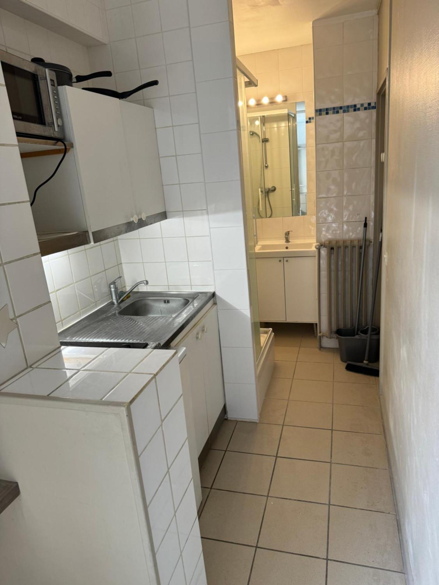 Pour Etudiant 27 * Valence (Drome)